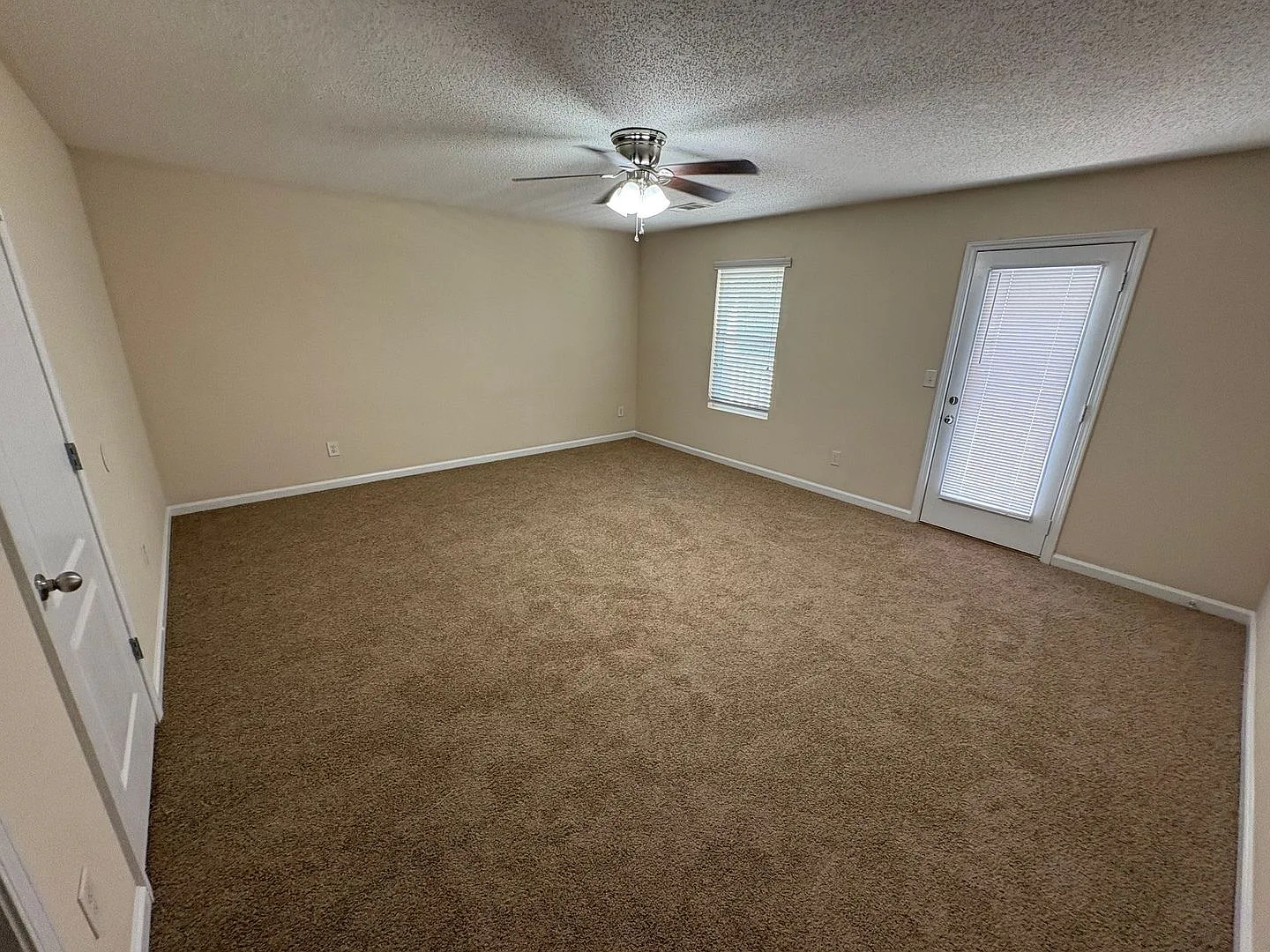 Bridgewater Home! Pre-Leasing For August 1 2027! — Photo 4