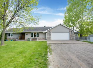 7639 250th St, Forest Lake, MN 55025
