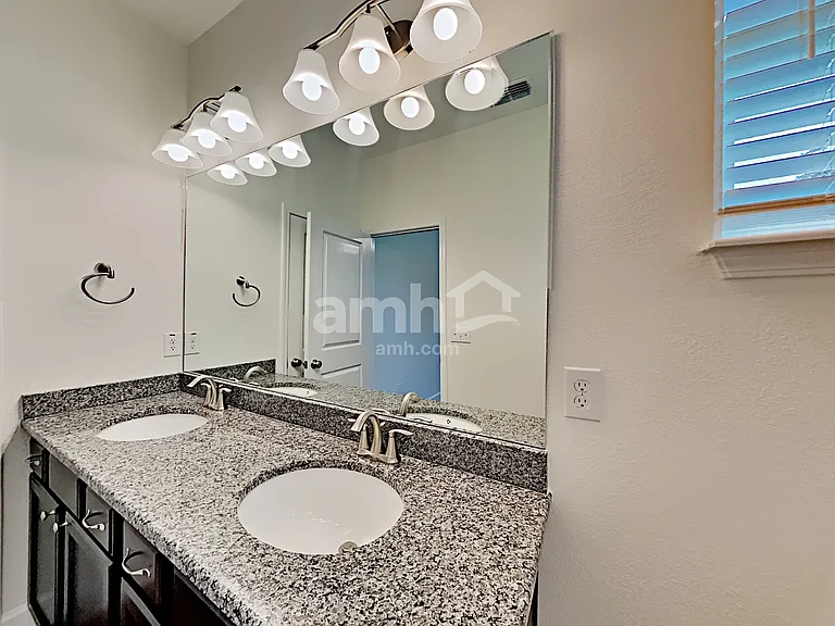 2812 Wilder Meadows Ln — Photo 12