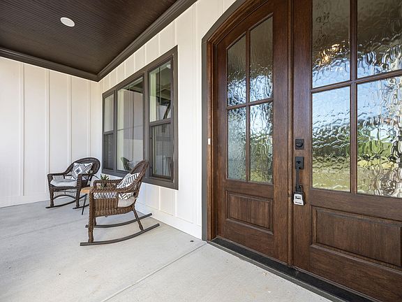 4th image of 5816 Carriage Gate Dr