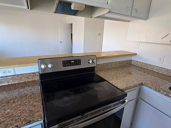 3rd image of 3433 E Cheyenne Ave APT C