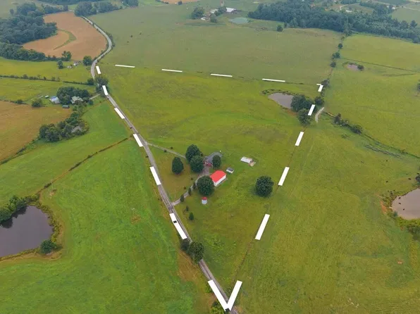4431B Riggs Rd, Pikeville, TN 37367
