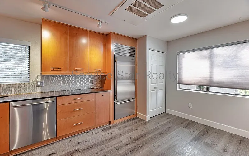 2 bed, 2.0 bath, 1607 sqft, $2,495 — Photo 4