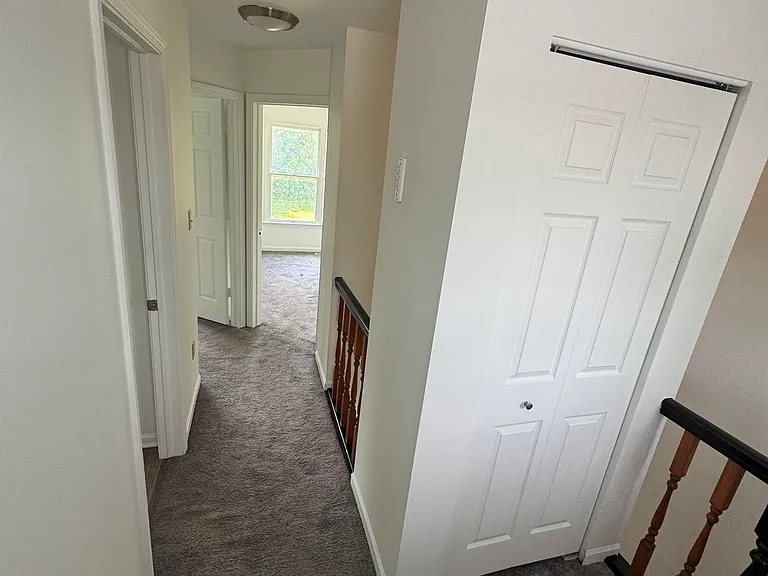6076 Pennsylvania Dr — Photo 11