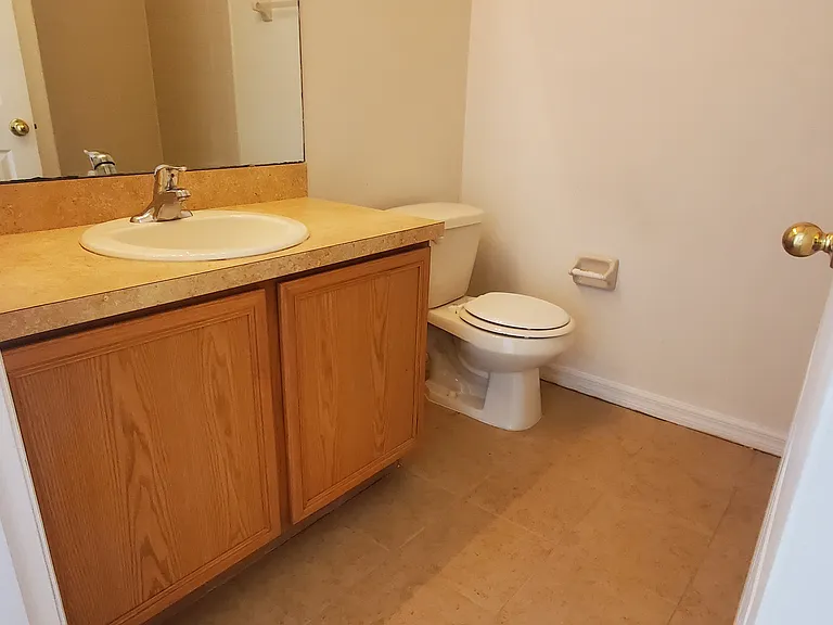 148 Columbia Dr — Photo 21