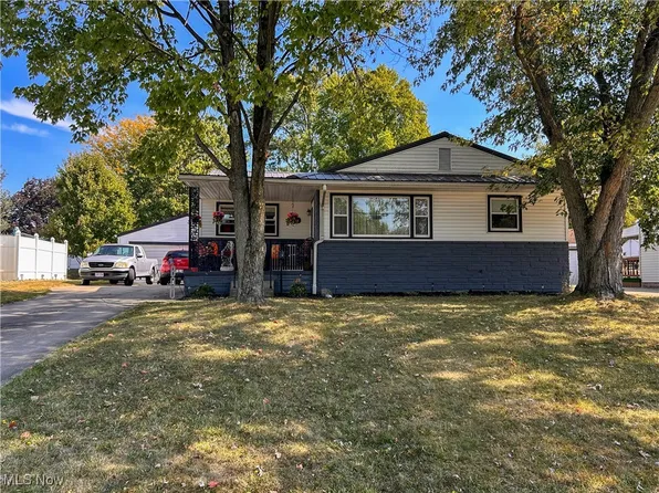 1411 Gypsy Ln, Niles, OH 44446