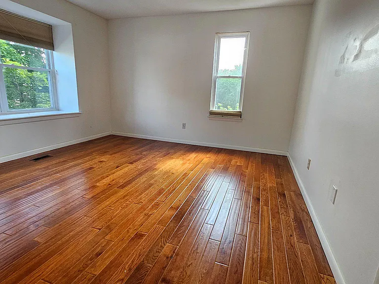 117 Hamlet Dr — Photo 11