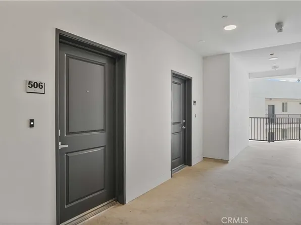 8750 Sepulveda Blvd, North Hills, CA