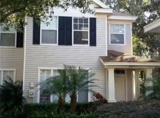 2225 Golden Oak Ln, Valrico, FL 33594