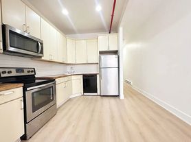 101 Sutton St