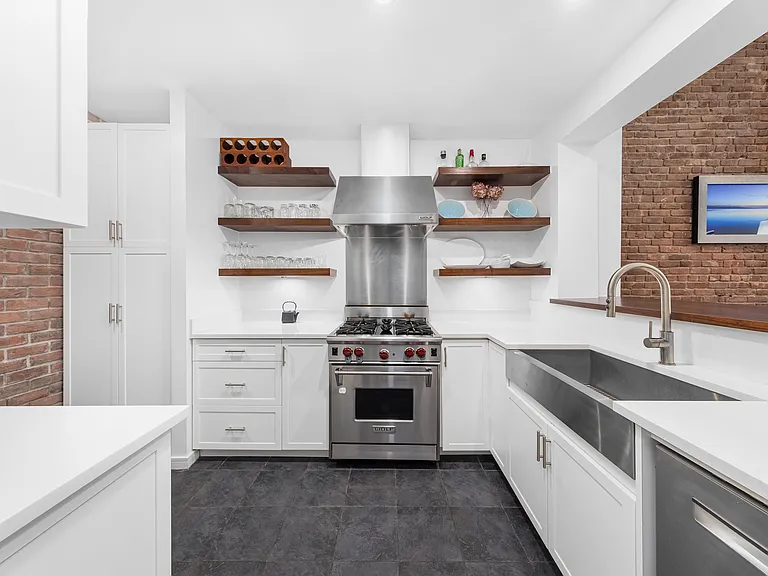 150 Chambers St #Penthouse 5W — Photo 3