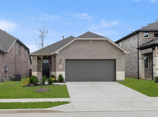 5915 Laurel Lake Ln, Pilot Point, TX 76258