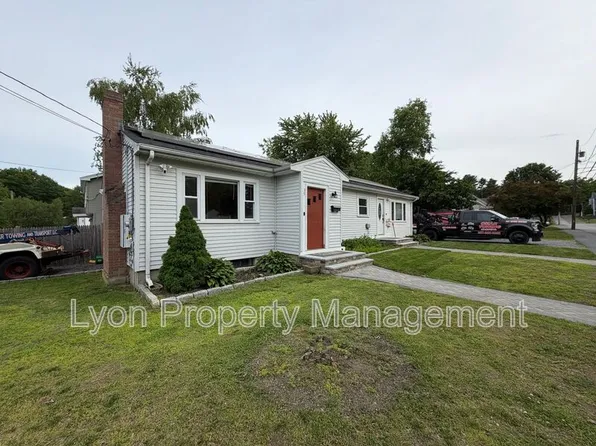 39 Alpena Ave, Dedham, MA 02026
