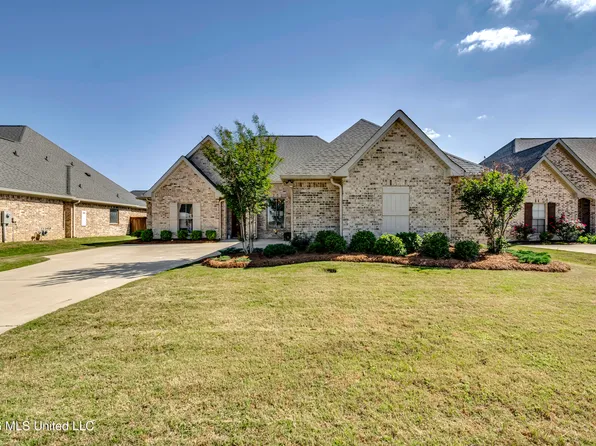 1006 Kensington Dr, Flowood, MS 39232