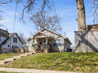 3218 7th St, Des Moines, IA 50313