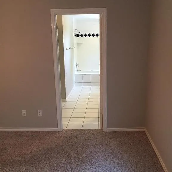 2530 Windswept Dr — Photo 12