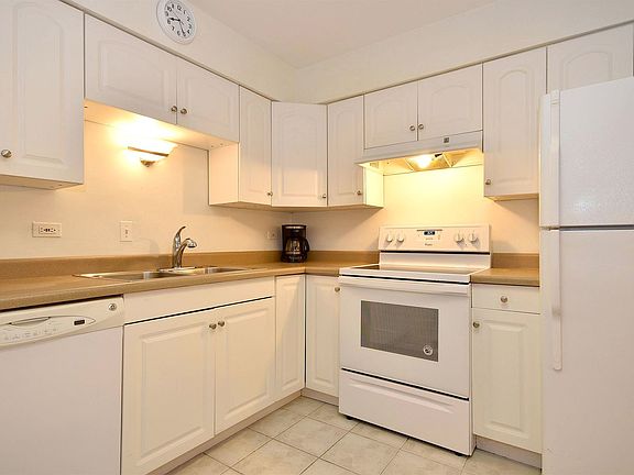 4th image of 7510 Farmingdale Dr APT 301