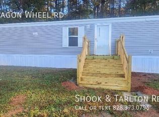 1158-9 Wagon Wheel Rd, Hickory, NC 28602