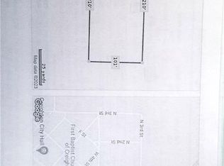 612 N 1st St, Creighton, MO 64739