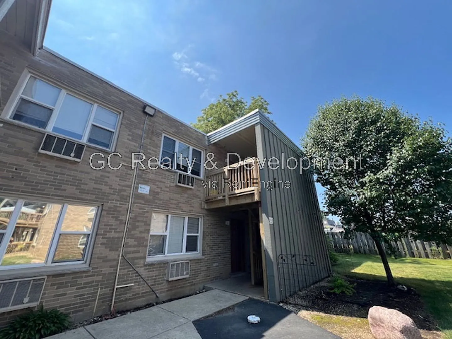 2 bed, 1.0 bath, 1115 sqft, $1,475 — Photo 1