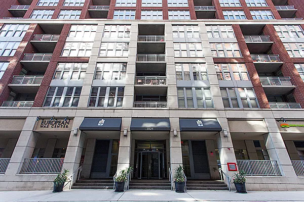 Sold by JCity Realty, LLC | media 8