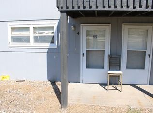 730 Osage St APT 4, Leavenworth, KS 66048