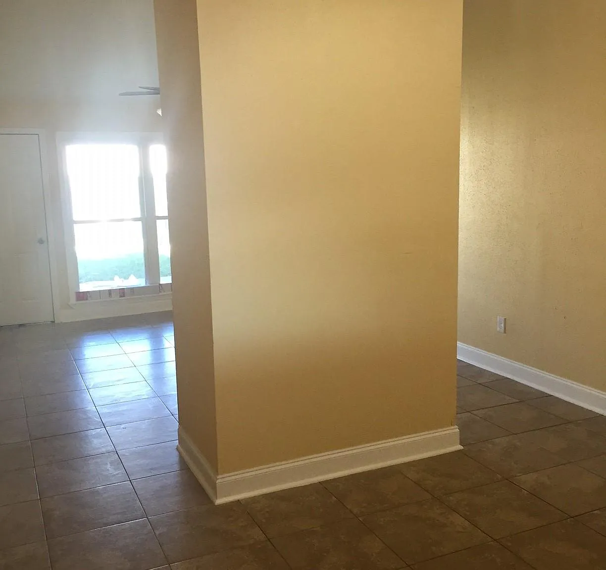 3 bed, 1400 sqft, $1,800 — Photo 4