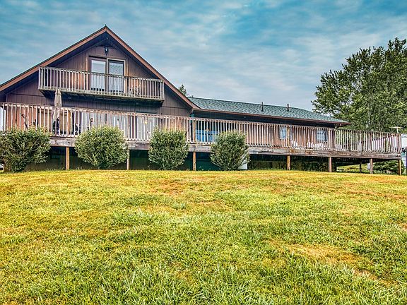 3rd image of 21392 Lakeshore Dr