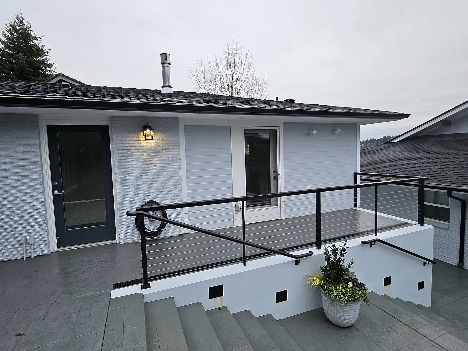 14040 Riviera Pl NE — Photo 1