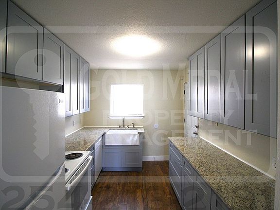 4th image of 905-907 Estelle Ave #905