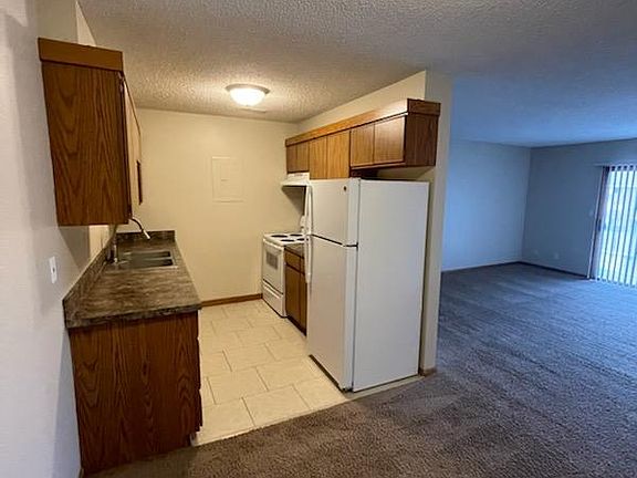 5th image of 01-5016 Emerald Dr #1
