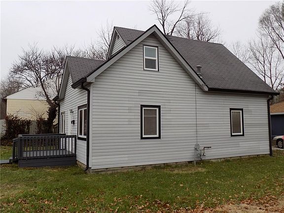 3rd image of 303 Bishop Ave