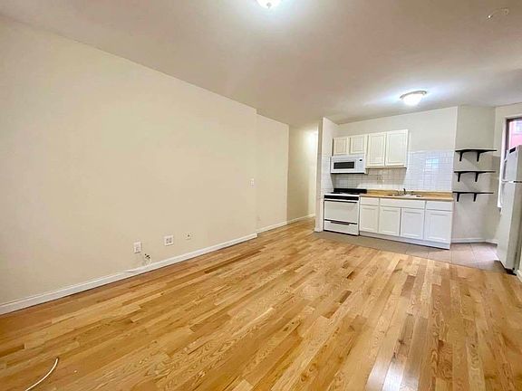 4th image of 283 Audubon Ave #52