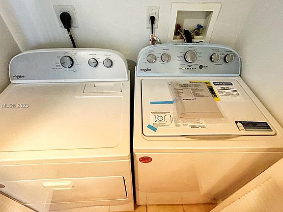 4th image of 19501 W Country Club Dr APT 306