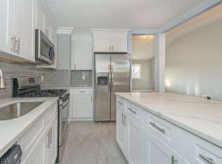 55 Fieldstone Dr, Somerville, NJ 08876