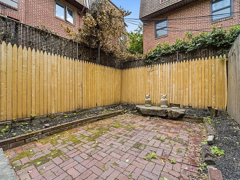 108 Elfreths Aly — Photo 13