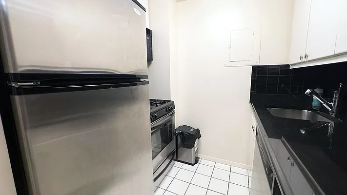 Rented by Barlavi Inc. | media 2