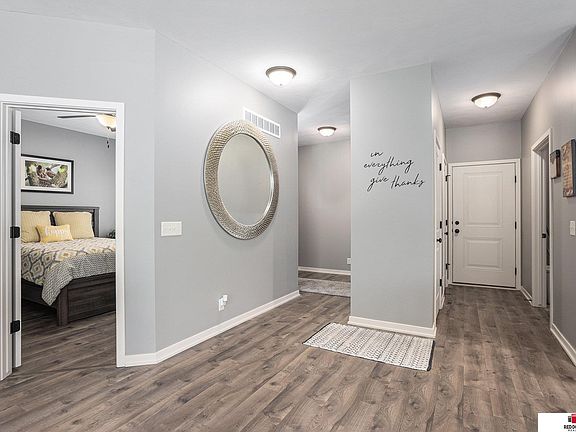 5th image of 4227 S 40th St