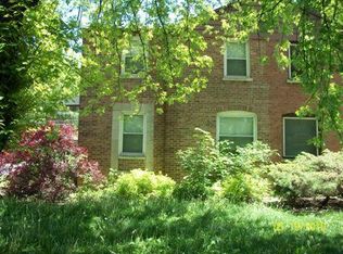 1703 White St, Des Plaines, IL 60018