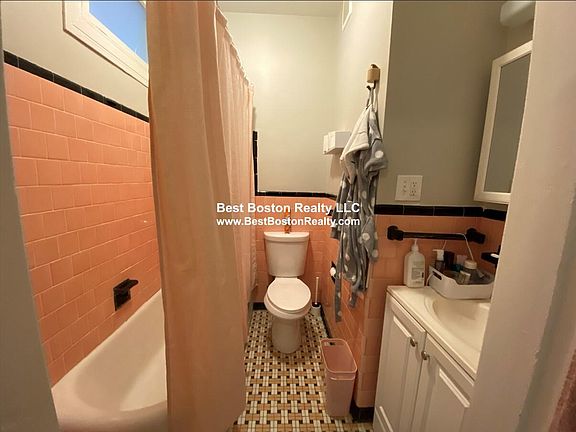 5th image of 9 Sewall Ave #C14