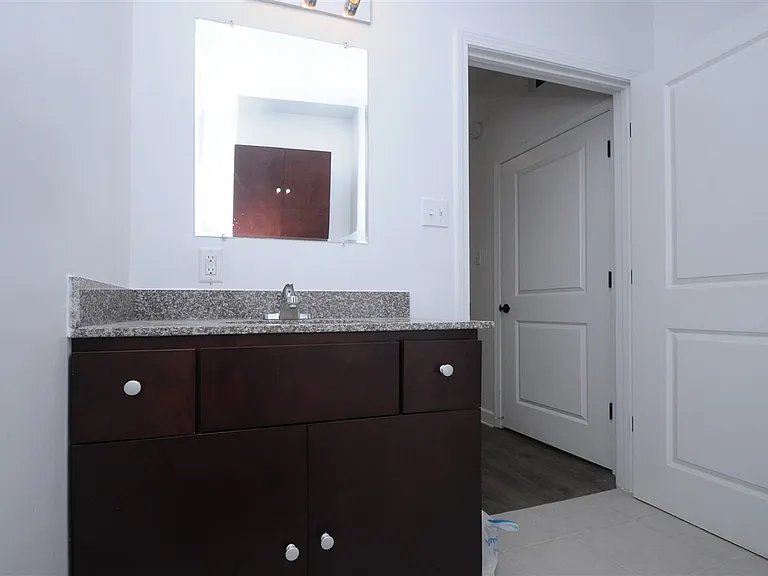 528 E Parkway Ave #9 — Photo 14