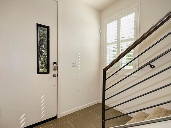 3rd image of 830 Zinc Ct
