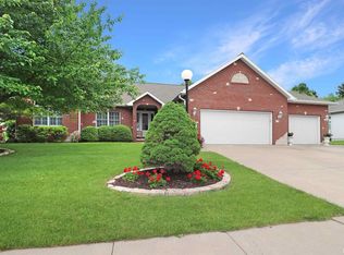 11403 N Hickory Woods Ct, Dunlap, IL 61525