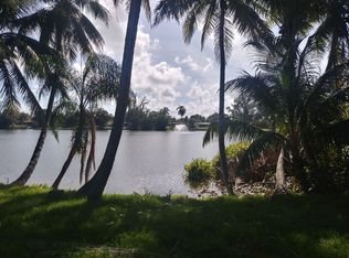 1840 NE 157th Ter, North Miami Beach, FL 33162