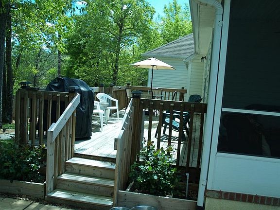 BBQ LOVERS DECK : LOW VOLTAGE DECK LIGHTS
