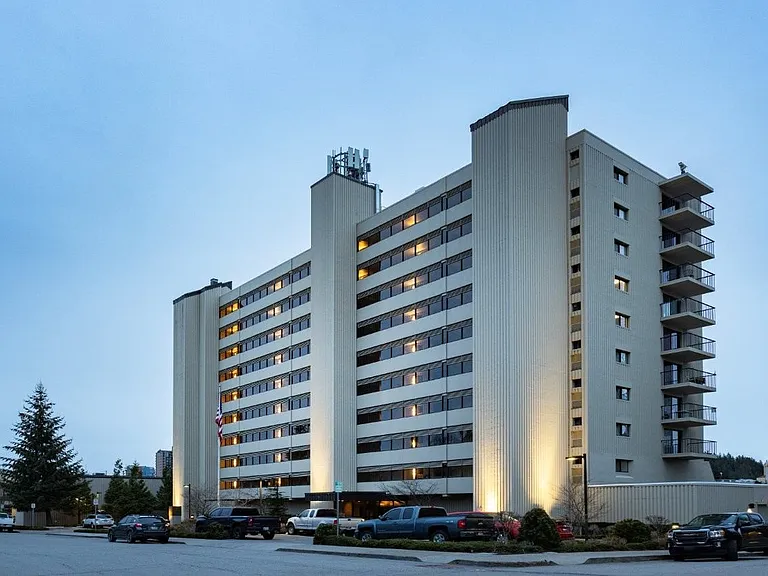Lake Tower — Photo 33