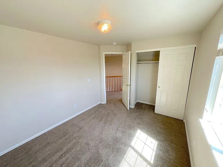 6112 Chivalry Dr — Photo 29