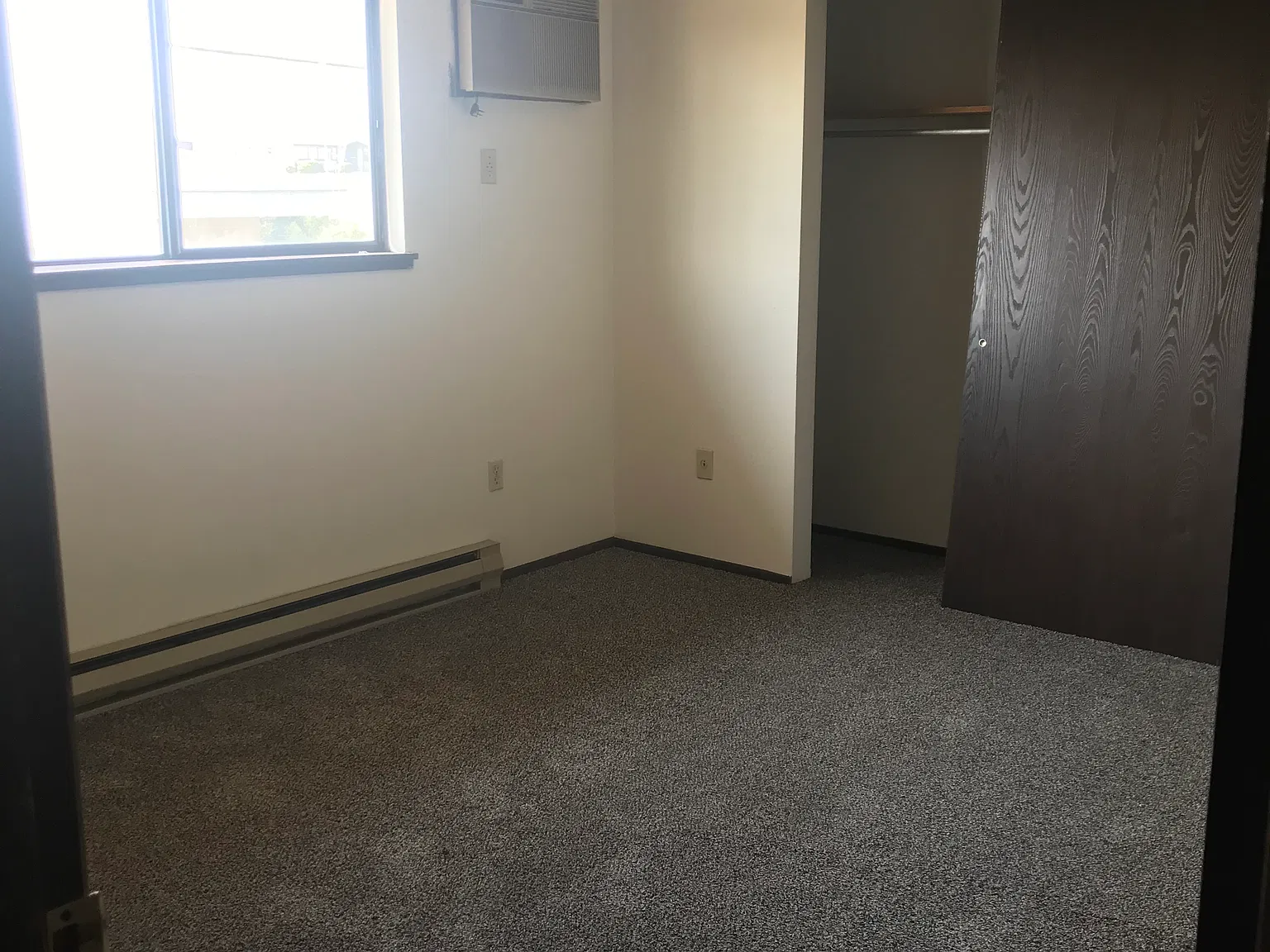 1 bed, 800 sqft, $935 — Photo 3