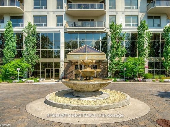2nd image of 250 Pall Mall St #1001