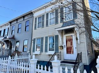 20 8th Street, Hudson, NY 12534